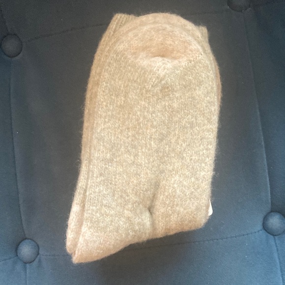 Lemon Tan Knit Socks - Picture 3 of 3